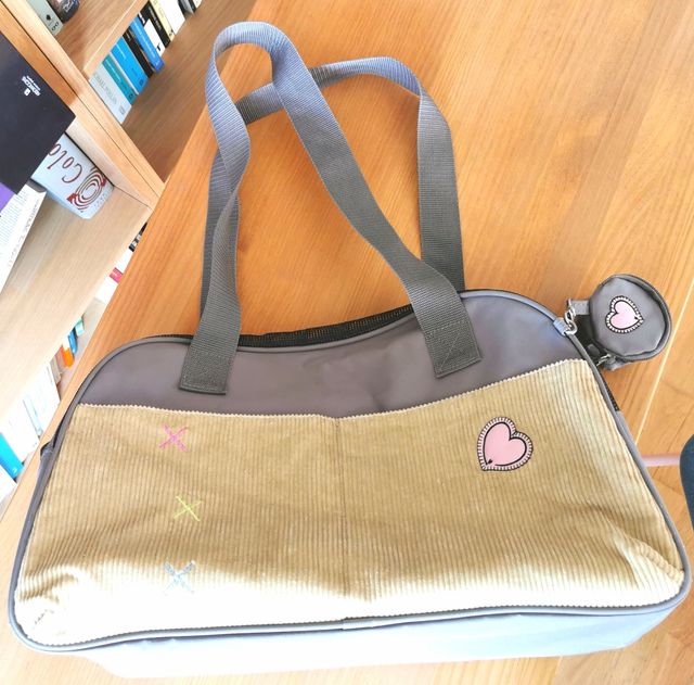 Transportín flexible para gato beige y gris