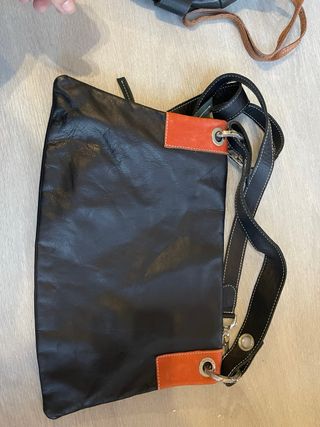 Bolso Negro y Naranja