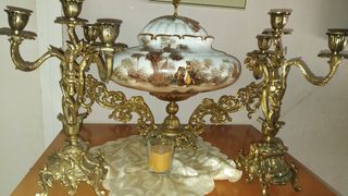 Sopera y 2 Candelabros Dorados