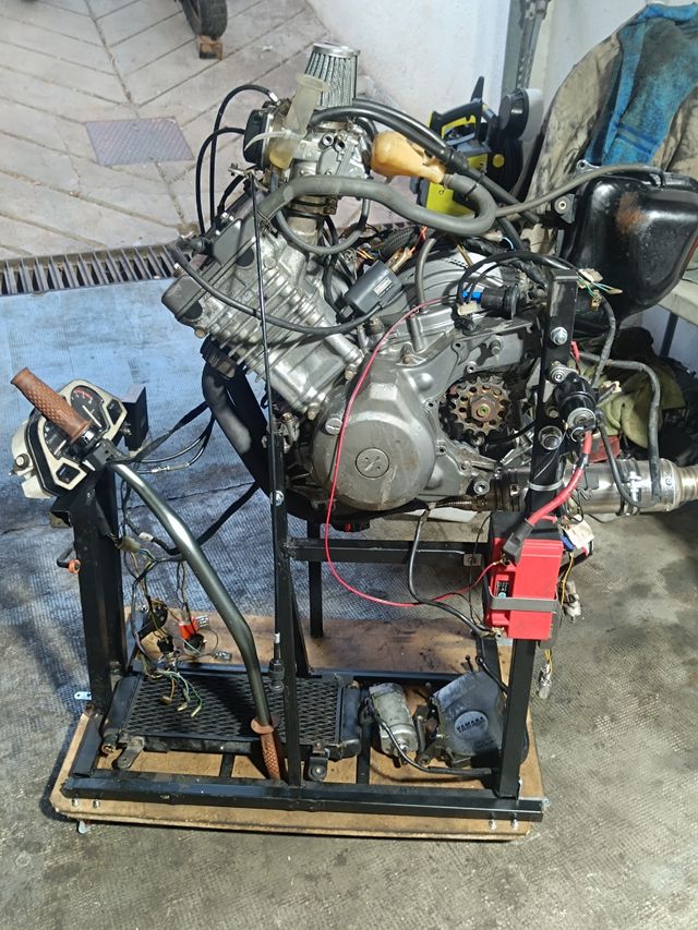 Motor Yamaha XTZ 750 Super Tenere