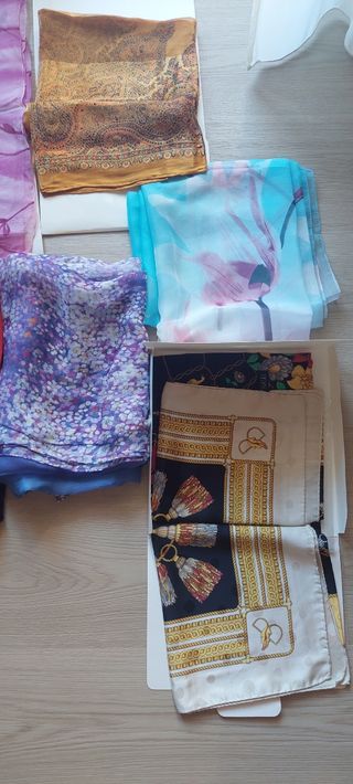 Foulard donna 5€ l'uno