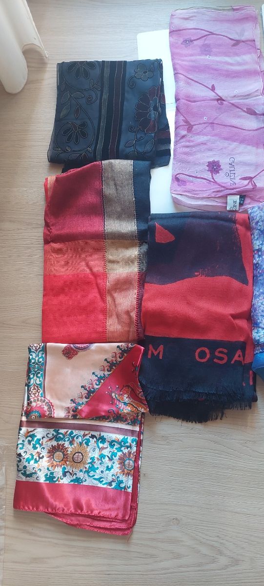 Foulard donna 5€ l'uno