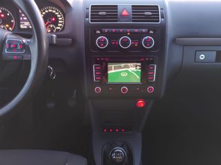 Volkswagen Touran 2013