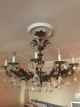 2 lámparas de salón dorada con cristales
