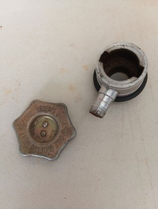 SEAT 600, 850, 133, 127, ETC. Tapón depresor gases