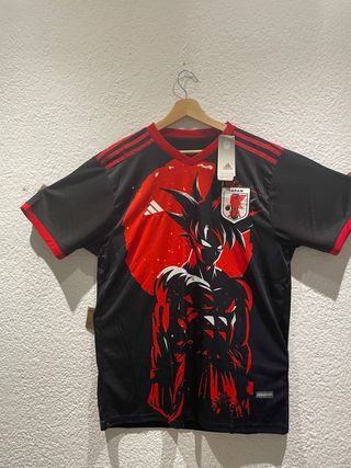 Camiseta Adidas Japón Goku Negra