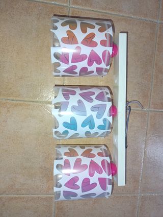 Lámpara infantil con corazones