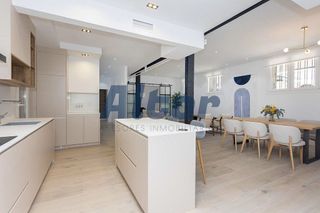 Piso en alquiler en Almagro en Madrid