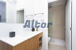 Piso en alquiler en Almagro en Madrid