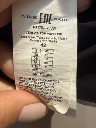 Top negro fruncido manga abullonada