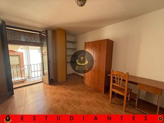 Piso en alquiler en Centro - Sagrario en Granada