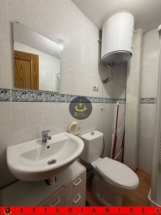 Piso en alquiler en Centro - Sagrario en Granada
