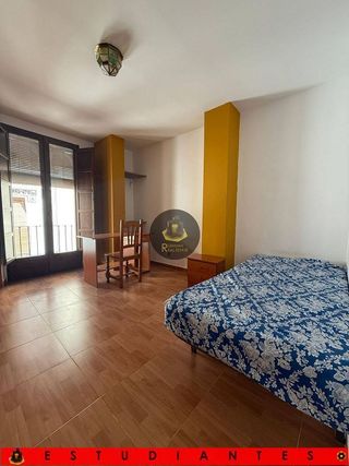 Piso en alquiler en Centro - Sagrario en Granada