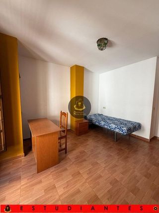 Piso en alquiler en Centro - Sagrario en Granada