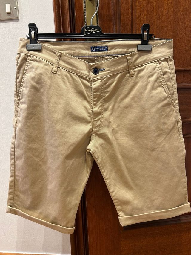 Pantalón corto Yellow skin talla 46