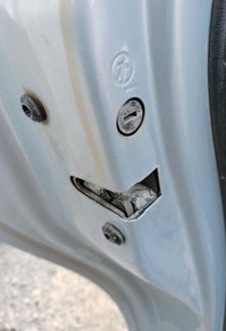 Seat cerradura puerta tras izq cordoba 68800