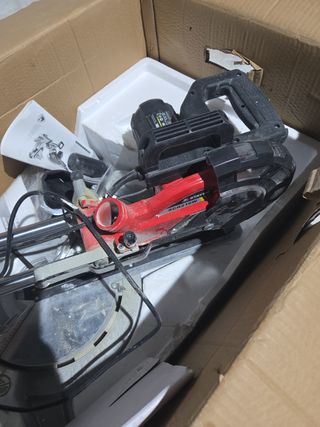 Sierra Ingletadora Telescópica