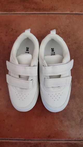 Deportivas Blancas Talla 26