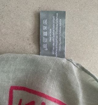 Pañuelo Zadig & Voltaire Gris y Rosa