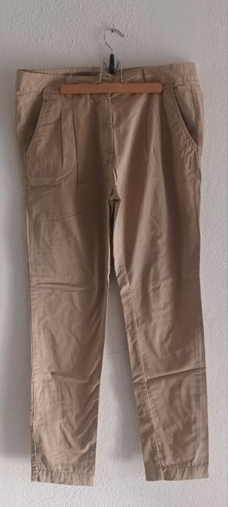 Pantalón largo beige