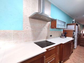 Chalet en venta en Elda