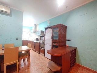 Chalet en venta en Elda