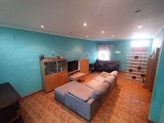 Chalet en venta en Elda