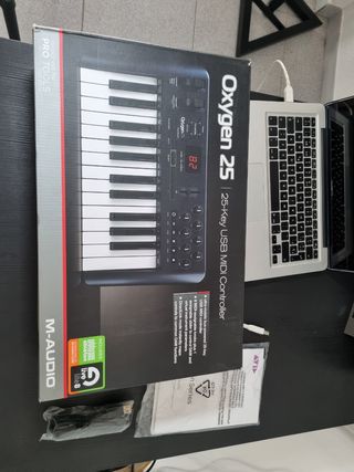 Teclado MIDI M-Audio Oxygen 25