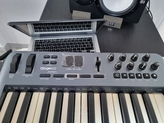 Teclado MIDI M-Audio Oxygen 25