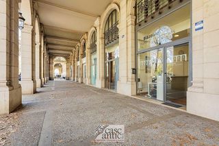 Local comercial en venta en Sant Pere, Santa Caterina i la Ribera en Barcelona