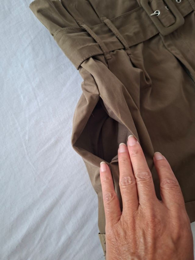 Shorts marrones con cinturón