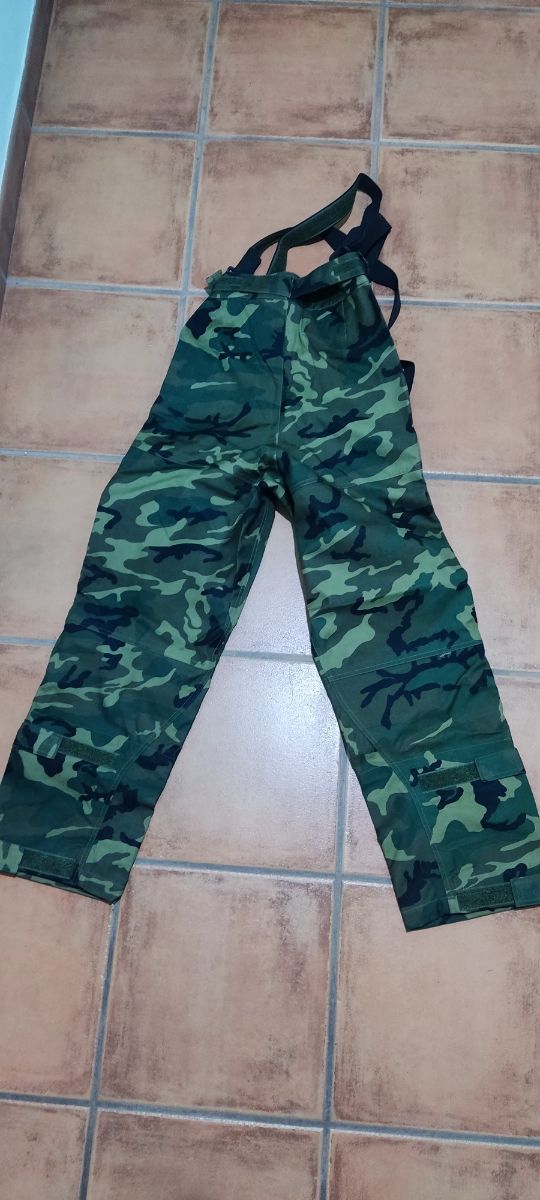 Pantalón Militar Impermeable Camuflaje con tirante
