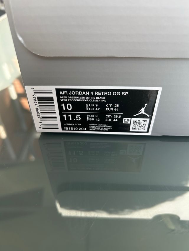 Jordan 4 Undefeated 2025