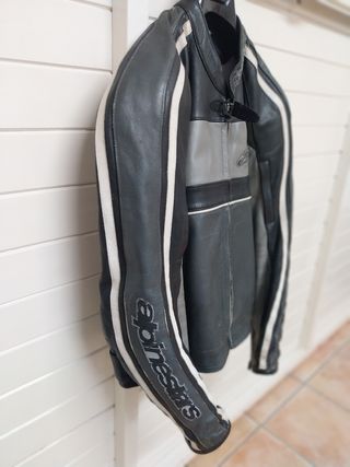 Chaqueta de piel Alpinestars Vintage, usada.