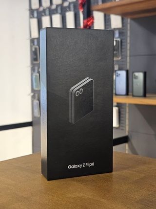 SAMSUNG Z FLIP 6 256GB IN TITANIO SIGILLATO
