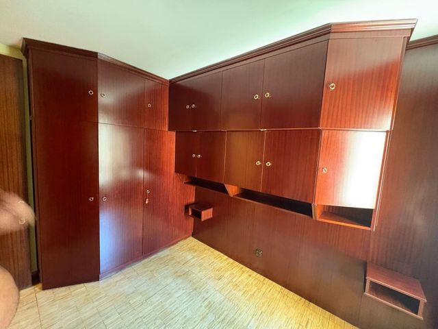 Armario de dormitorio de madera