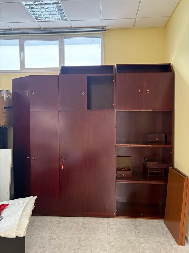 Armario de dormitorio de madera