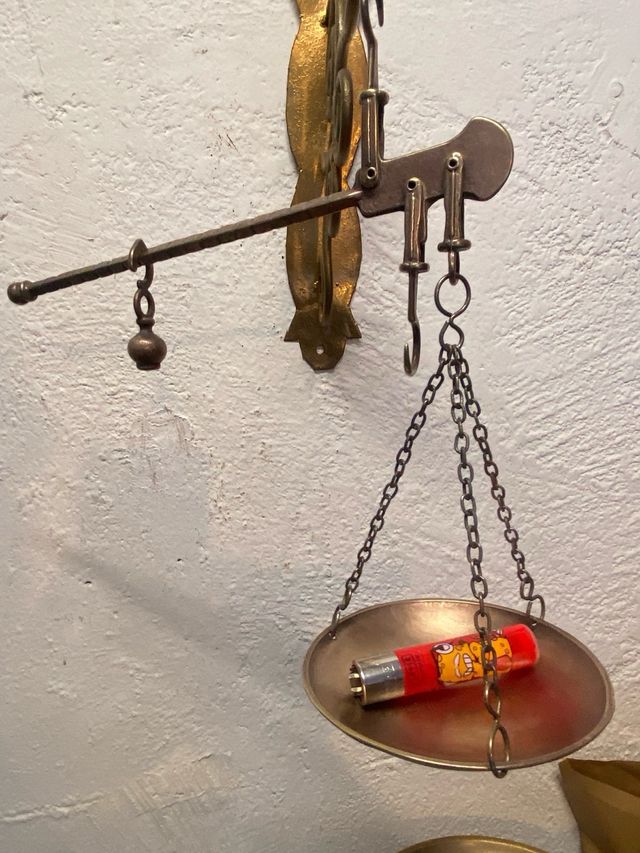 Bilancia da tavolo in ottone