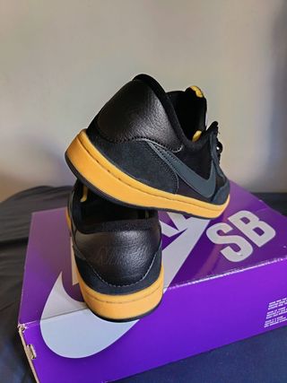 Nike SB FC Classic Zapatillas Negras Naranja