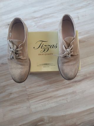 Zapatos Tizzas Beige Talla 37