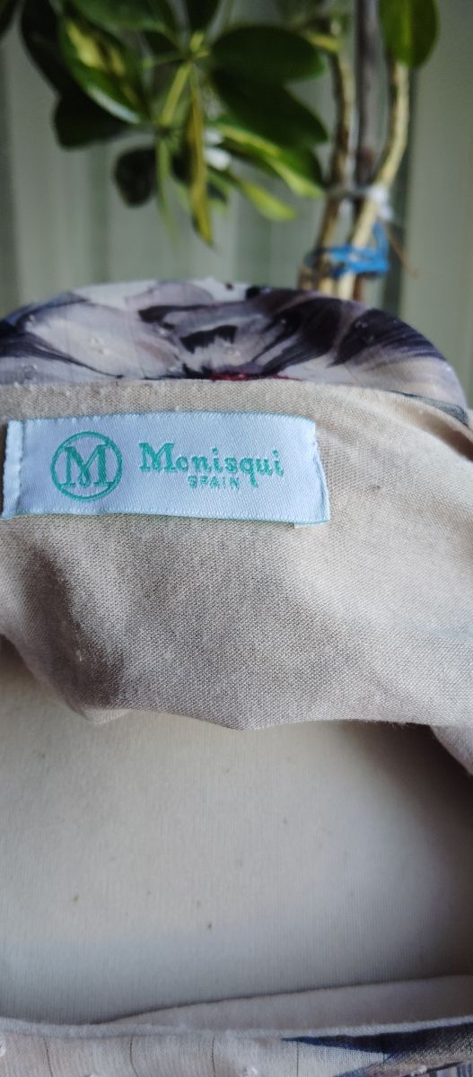 Blusa floral rosa y multicolor