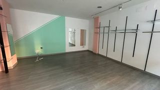 Local comercial en alquiler en Arroyo del Moro - Noreña en Córdoba