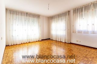 Piso en alquiler en Carballo