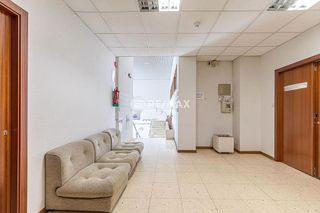 Oficina en alquiler en Tres Olivos - Valverde en Madrid