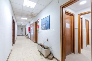 Oficina en alquiler en Tres Olivos - Valverde en Madrid