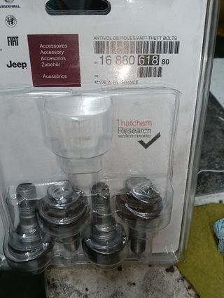 Kit Tornillos Antirrobo Coche Antivol