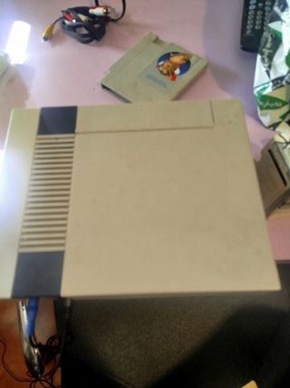 Nintendo NES Beige
Sin mandos