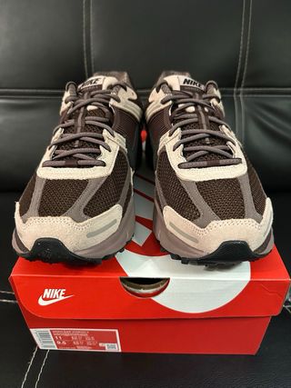 Zapatillas Nike Vomero talla 43