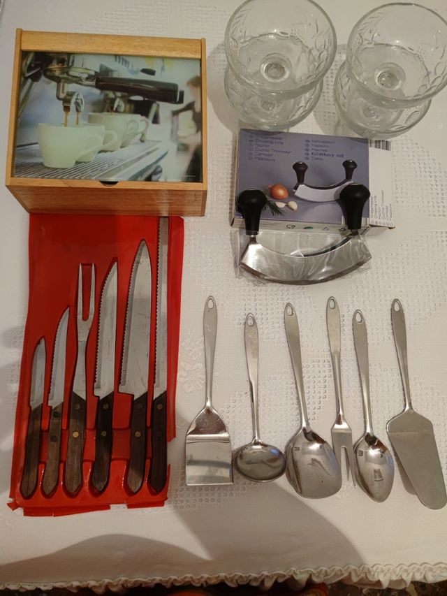 Lote menaje cocina madera, metal y cristal