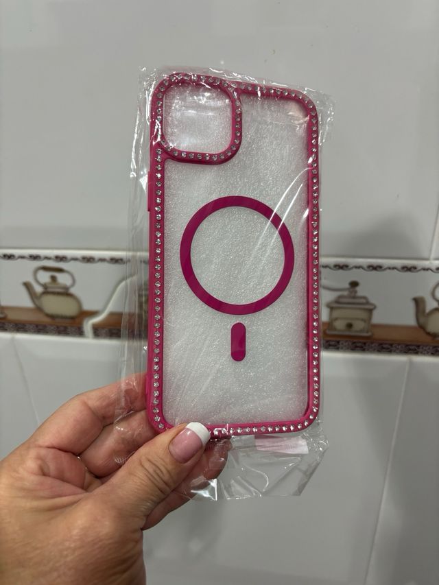 Funda iPhone 14/15 Plus Transparente Bordes Fucsia